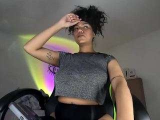 emma-ruiz Live Webcam on CamSoda
