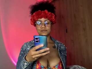 emma-ruiz Live Webcam on CamSoda