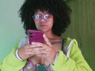 emma-ruiz live webcam show