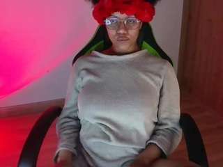 emma-ruiz's live room
