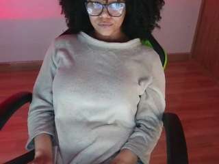 emma-ruiz live cam preview