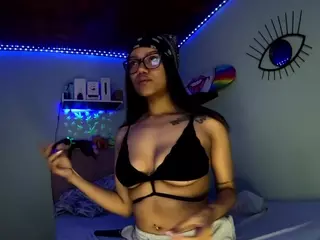 emma-ruiz's Live Sex Cam Show