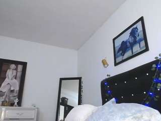 christina-lopez webcam model