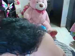 millarobertss's Live Sex Cam Show