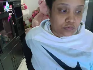 millarobertss's Live Sex Cam Show