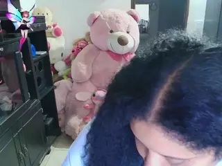 millarobertss's Live Sex Cam Show