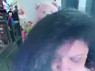 millarobertss's Live Sex Cam Show