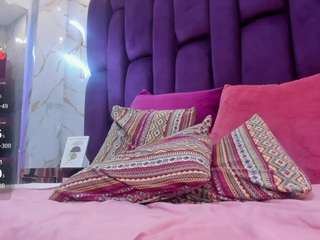 sophie-hann Live Webcam on CamSoda