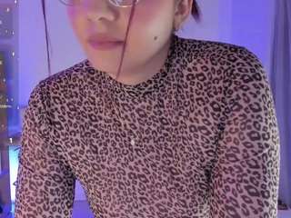 anastasia-bee