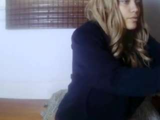 amberalena's CamSoda show and profile