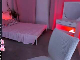 Decadance live cam preview