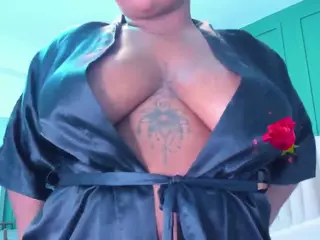 ivy-browwn's Live Sex Cam Show