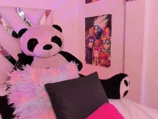 taliana-rose Live Webcam on CamSoda