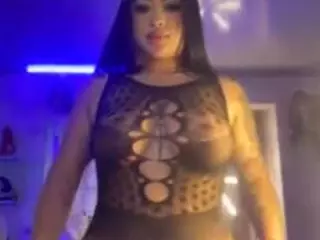 TalianaaRosee's Live Sex Cam Show