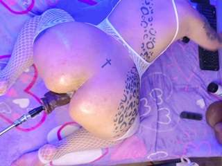 debbiecross Live Webcam on CamSoda