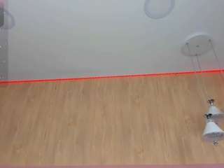 Live webcam model violeta-garcia on Soda Cams