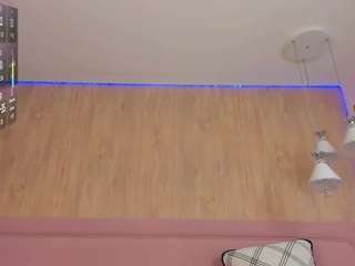 Live webcam model violeta-garcia on Soda Cams