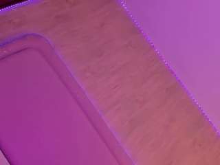 V I O L E T A live webcam show