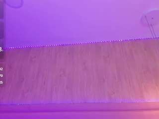 V I O L E T A live cam preview