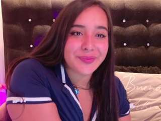 Live webcam model valen-scott on Soda Cams