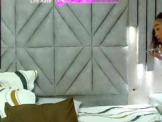 anniefoxx Live Webcam on CamSoda