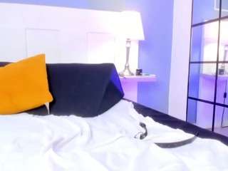 black-rosse's CamSoda show and profile