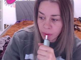 directgirl's CamSoda show and profile