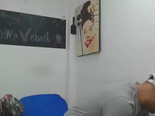 marckanjossi's Live Sex Cam Show