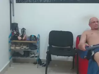 marckanjossi's Live Sex Cam Show