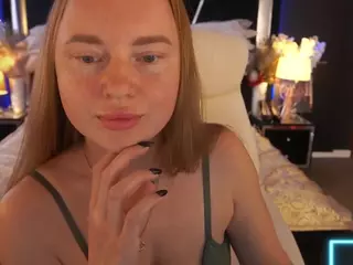 Uliana nude on cam - live sex chat • 18closeup