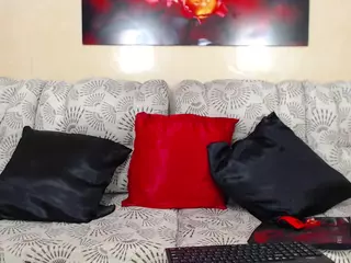 yokostefan's Live Sex Cam Show