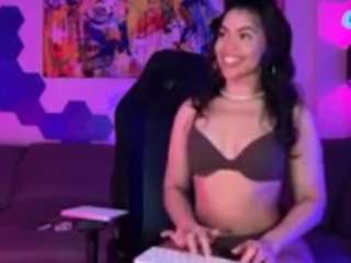 kanary Live Webcam on CamSoda