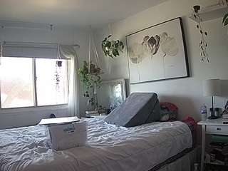 voyeurcam-xiennamoreau-01 Abult Cam camsoda