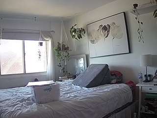 Alirawrz Cam camsoda voyeurcam-xiennamoreau-01