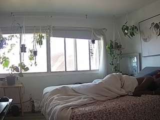 voyeurcam-xiennamoreau-01 Cam Swx camsoda