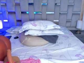 cammiila Sex Cam Show