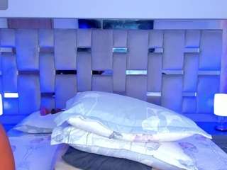 cammiila Sex Cam Show