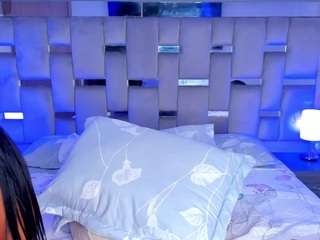 cammiila Sex Cam Show
