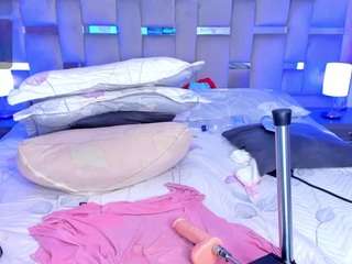 cammiila Sex Cam Show
