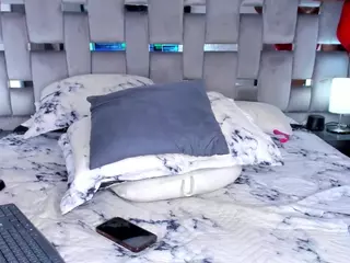 cammiila's Live Sex Cam Show