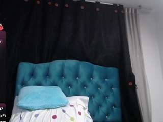 mature-sex webcam model