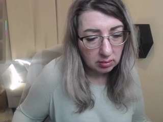 Image 1 of mimicook, female webcam model,  years old, on live webcam