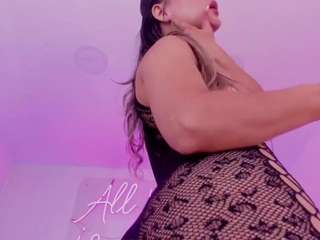 hailey-miller1's CamSoda show and profile