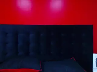 hilary-loaiza's Live Sex Cam Show
