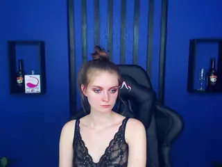 elizabethowl's Live Sex Cam Show