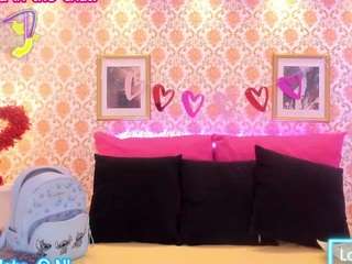 Live webcam model sophiaxherrera on Soda Cams