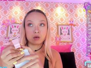 Live webcam model sophiaxherrera on Soda Cams