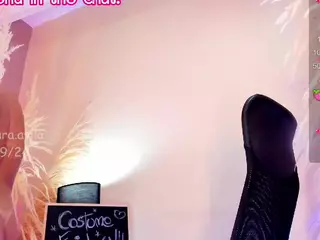 Queen S.'s Live Sex Cam Show