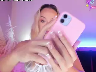 Queen S.'s Live Sex Cam Show