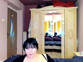 MilfDomina69 live cam preview